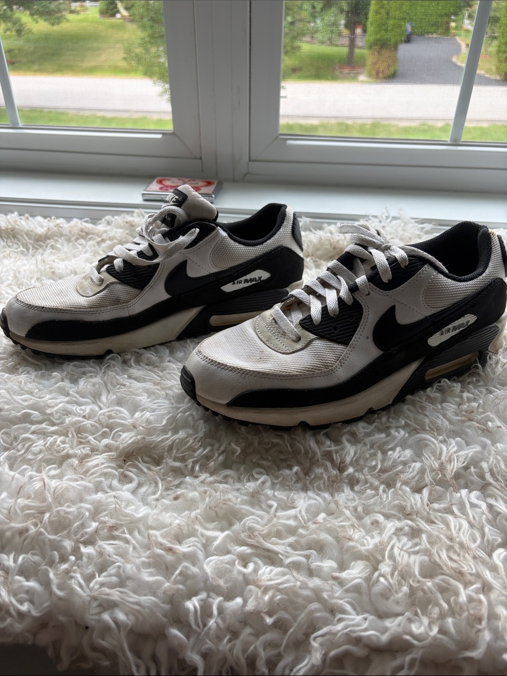 Nike Men’s Air Max Sneakers - White & Black